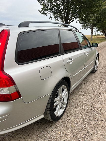 Volvo V50 4 of 9