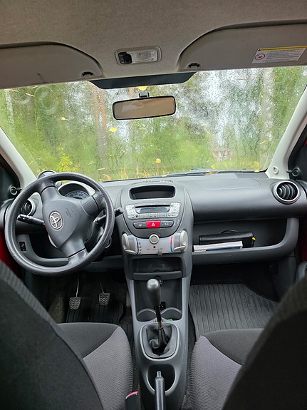 Toyota Aygo 3 of 5
