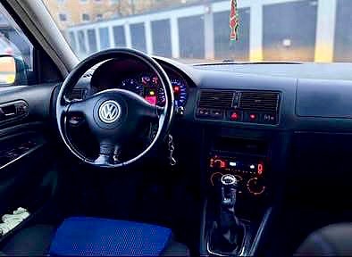 Volkswagen Golf IV 7 of 9