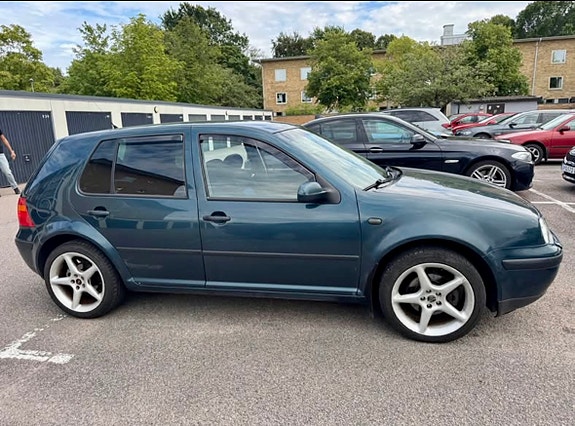 Volkswagen Golf IV 3 of 9