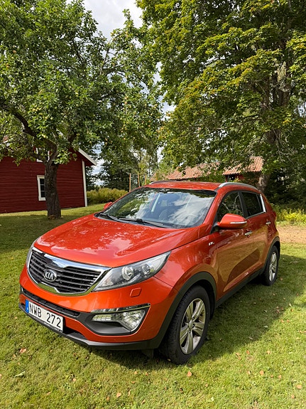 Kia Sportage 2 of 13