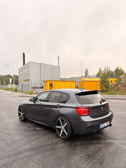 BMW M135i 7 of 15