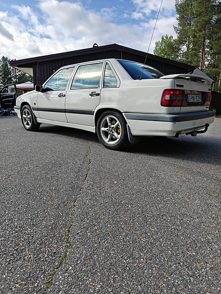 Volvo 850 3 of 10