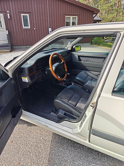 Volvo 850 5 of 10