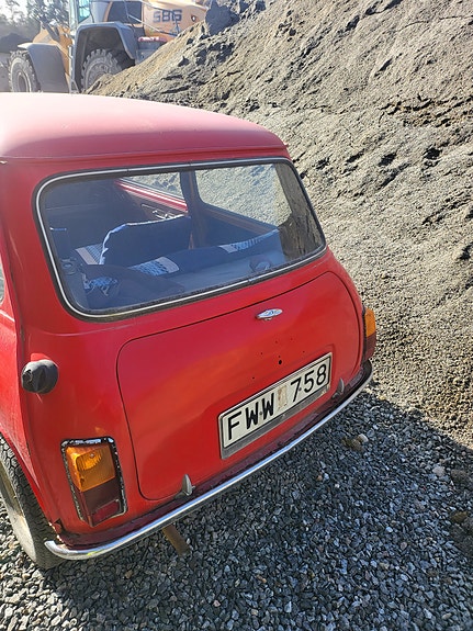 Austin Mini 2 of 8