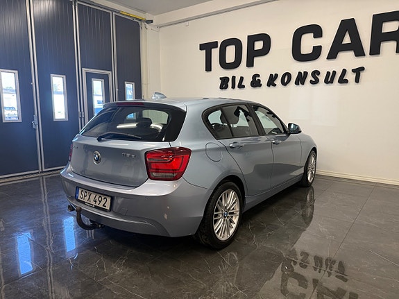 BMW 118d 5 of 11