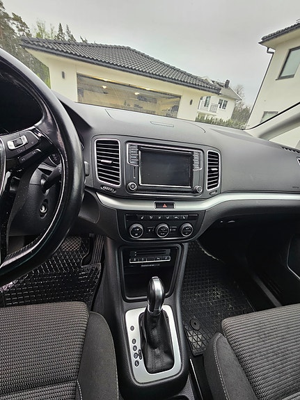 Volkswagen Sharan 5 of 15