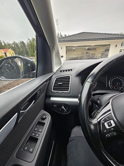 Volkswagen Sharan 8 of 15