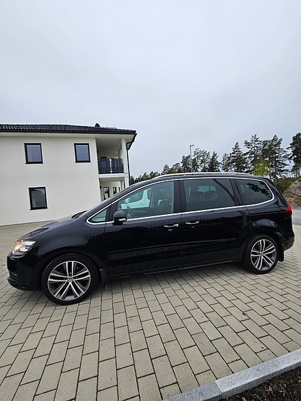 Volkswagen Sharan 3 of 15