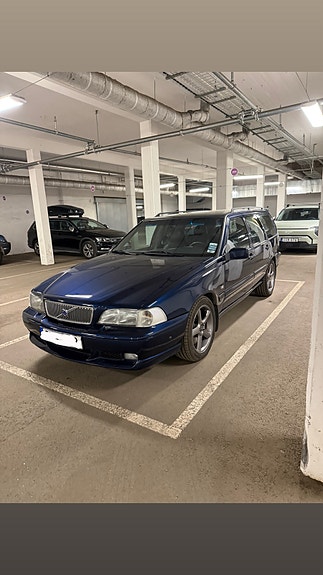 Volvo V70 3 of 8