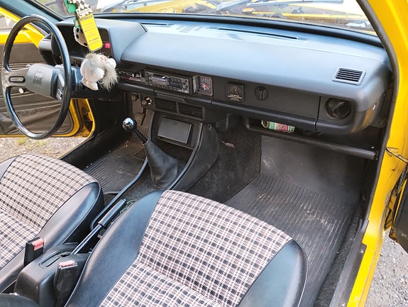 Toyota Starlet 8 of 9
