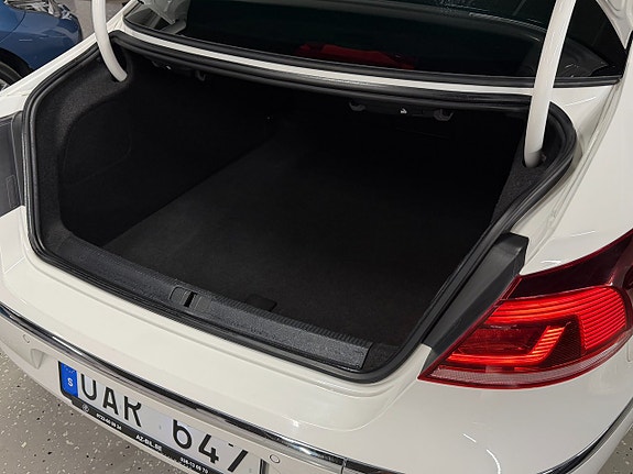 Volkswagen CC 28 of 28