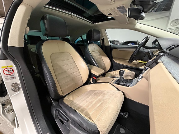 Volkswagen CC 25 of 28