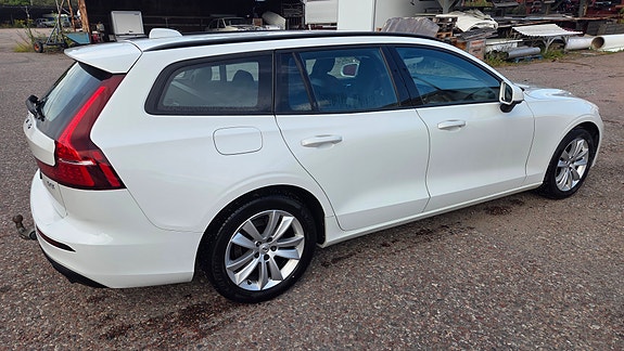 Volvo V60 5 of 5