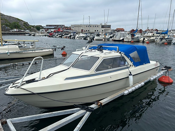 Flipper 570 Suzuki 50hk 4-takt 2 of 5