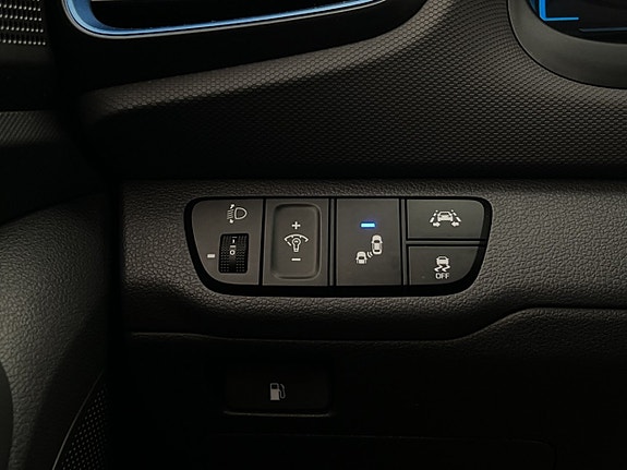 Hyundai IONIQ 16 of 30