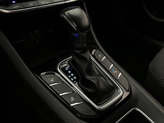 Hyundai IONIQ 25 of 30