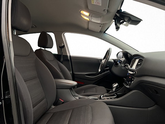 Hyundai IONIQ 26 of 30