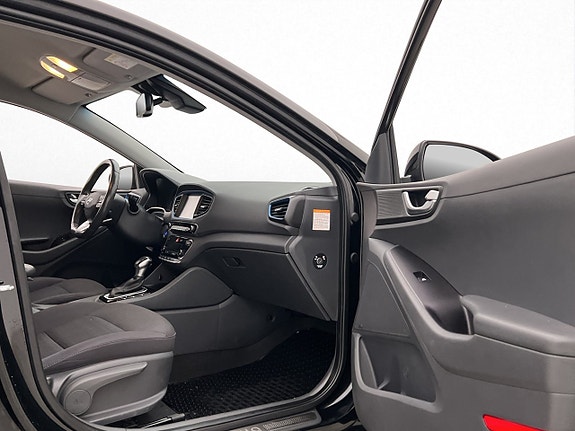 Hyundai IONIQ 27 of 30