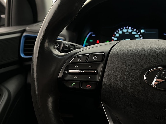 Hyundai IONIQ 18 of 30