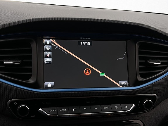 Hyundai IONIQ 22 of 30