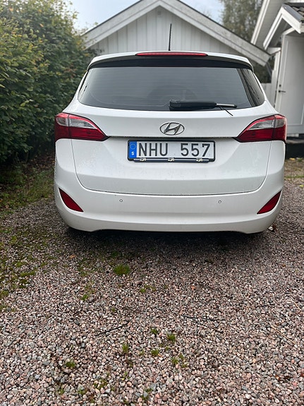 Hyundai i30 3 of 6