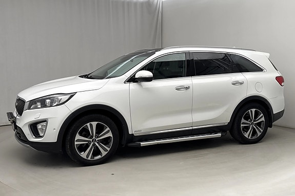 Kia Sorento 3 of 16