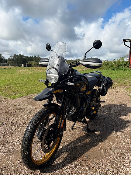 Royal Enfield HIMALAYAN 2 of 4