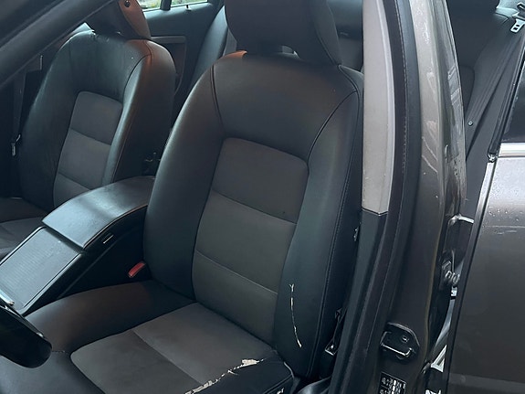 Volvo S80 15 of 26