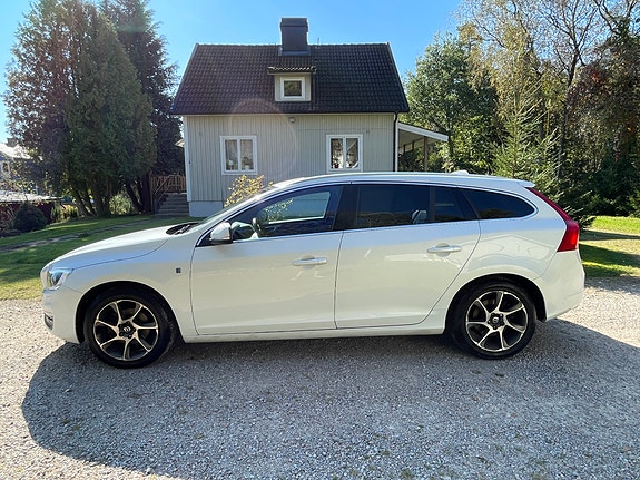 Volvo V60 3 of 8