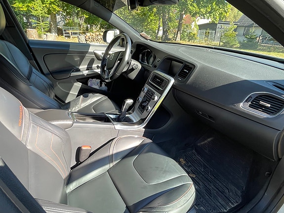 Volvo V60 6 of 8