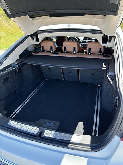 BMW 320d 13 of 13