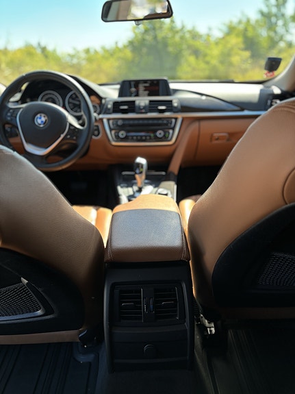 BMW 320d 11 of 13