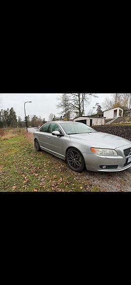Volvo S80 7 of 7