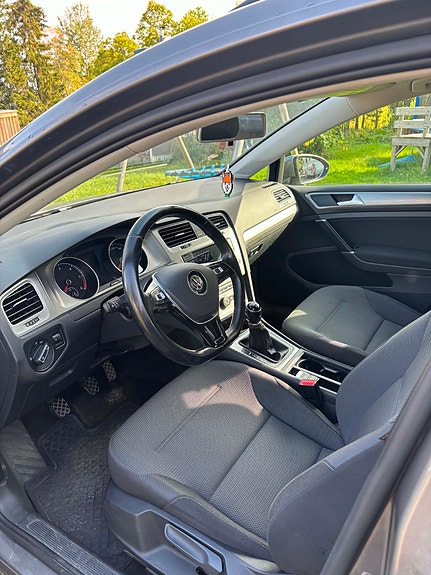Volkswagen Golf VII 5 of 7
