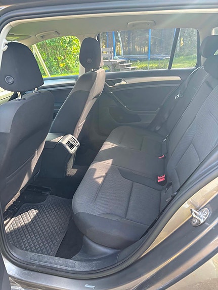 Volkswagen Golf VII 6 of 7