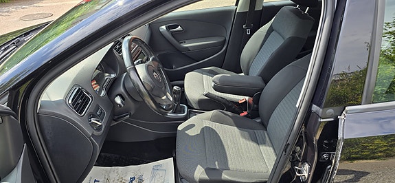 Volkswagen Polo 11 of 15