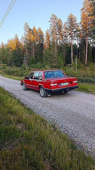 Volvo 740 4 of 5