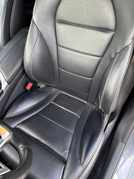 Mercedes-Benz C220 11 of 11