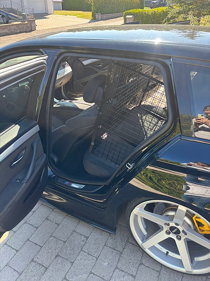 BMW 520d 9 of 12