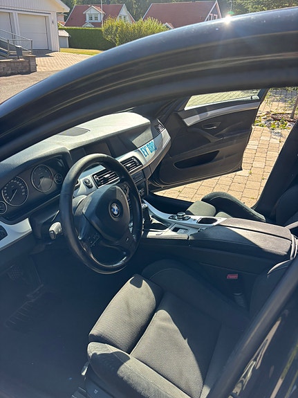 BMW 520d 8 of 12