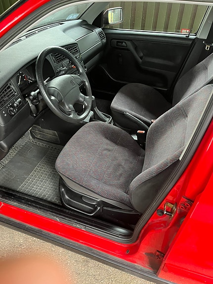 Volkswagen Golf III 3 of 5