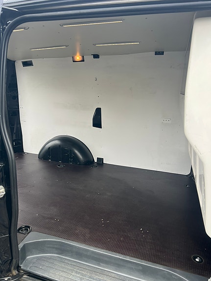 Mercedes-Benz Vito 122 9 of 9