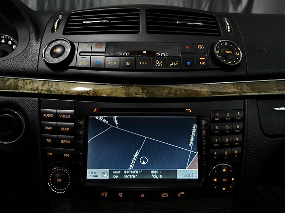 Mercedes-Benz E63 30 of 30