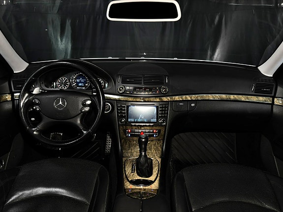 Mercedes-Benz E63 23 of 30