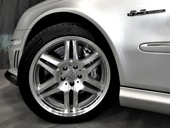Mercedes-Benz E63 12 of 30