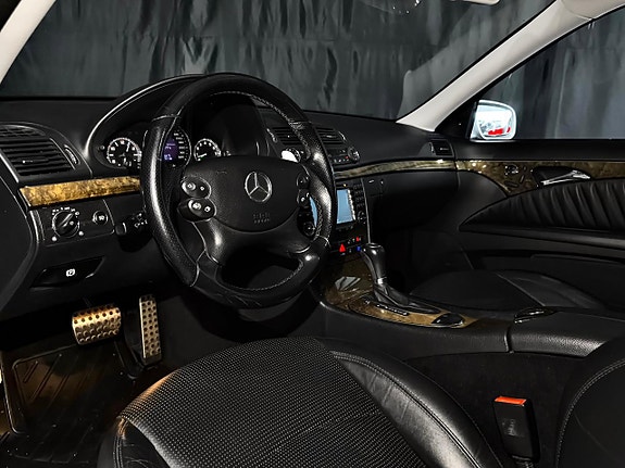 Mercedes-Benz E63 22 of 30