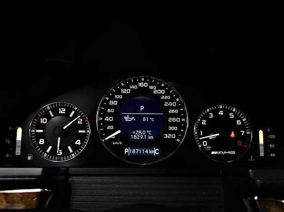 Mercedes-Benz E63 26 of 30