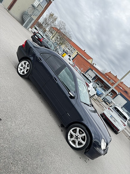Mercedes-Benz C230 4 of 15