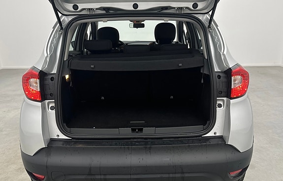 Renault Captur 2 of 6